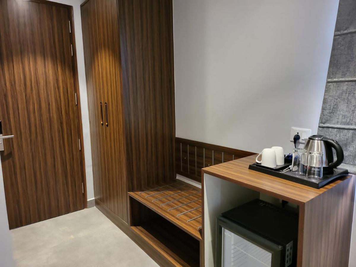 Belvedere Suites Greater Noida Dış mekan fotoğraf