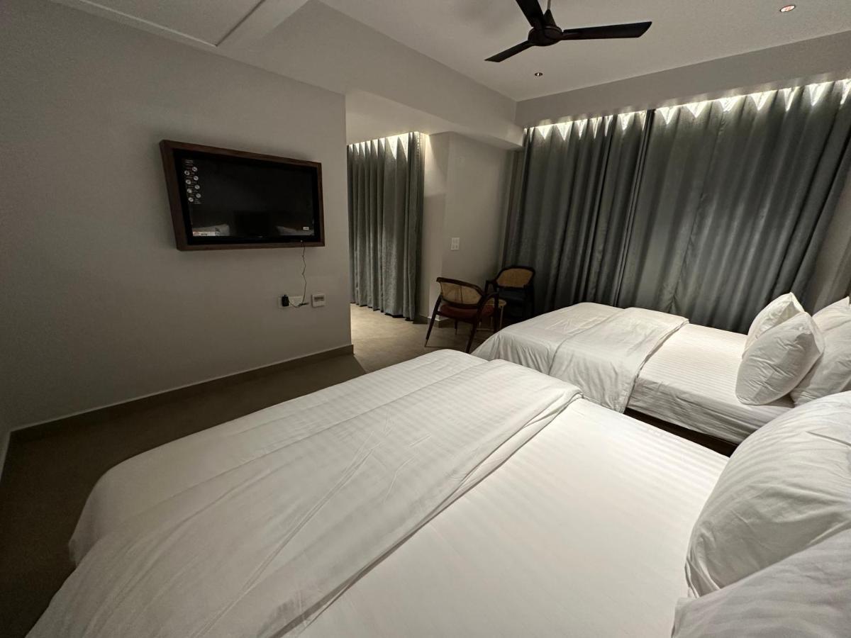 Belvedere Suites Greater Noida Dış mekan fotoğraf
