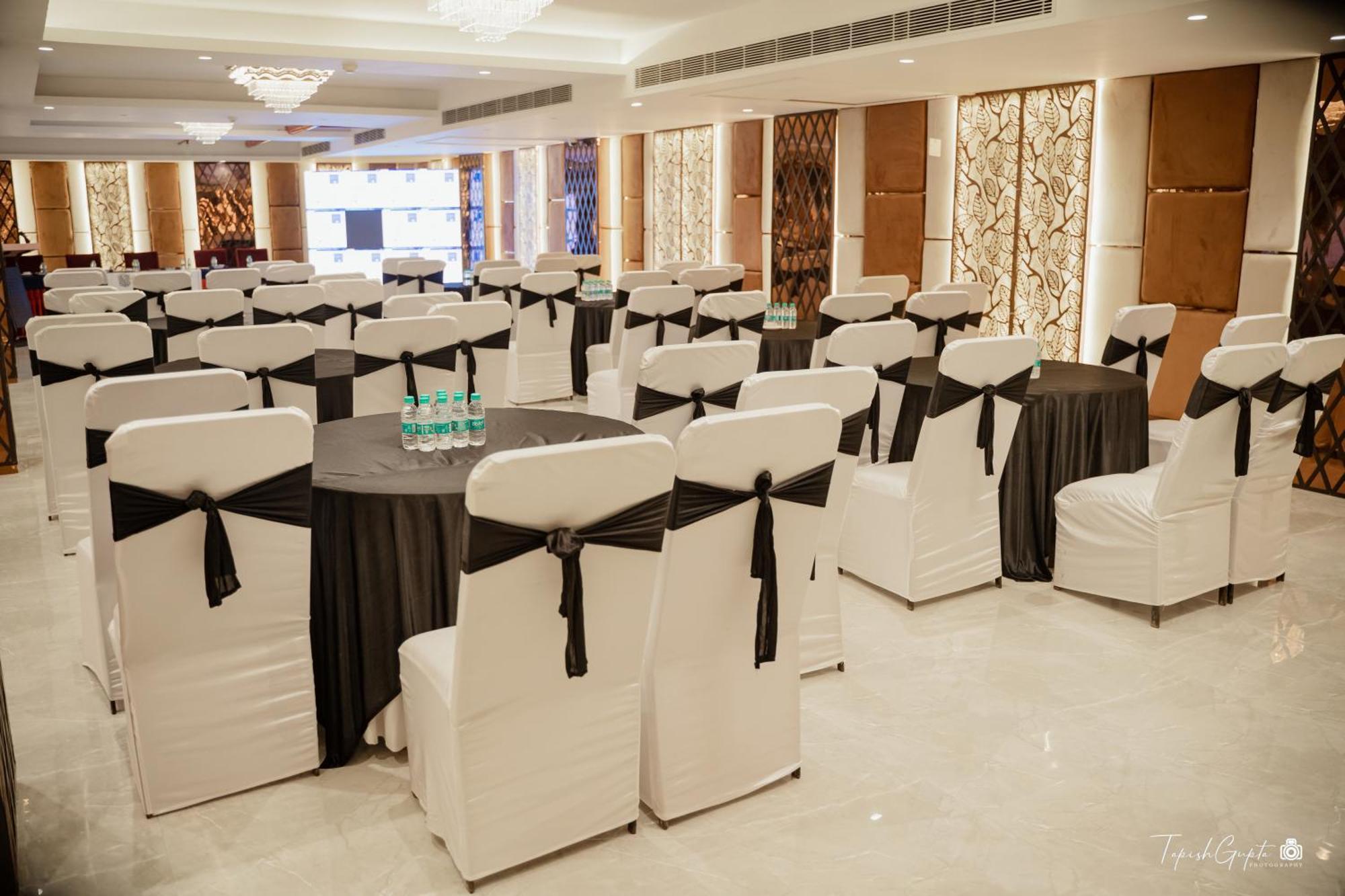 Belvedere Suites Greater Noida Dış mekan fotoğraf