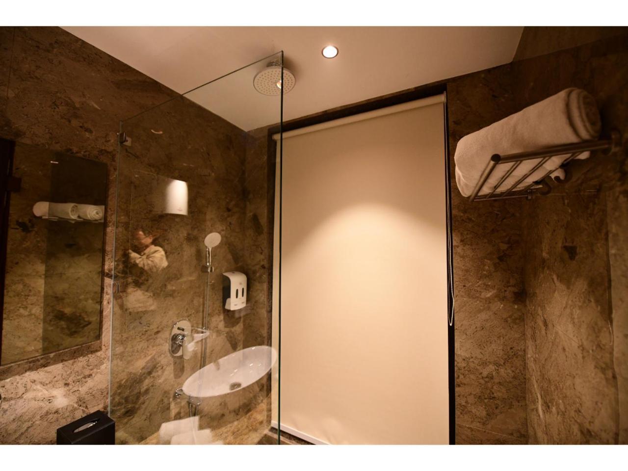 Belvedere Suites Greater Noida Dış mekan fotoğraf