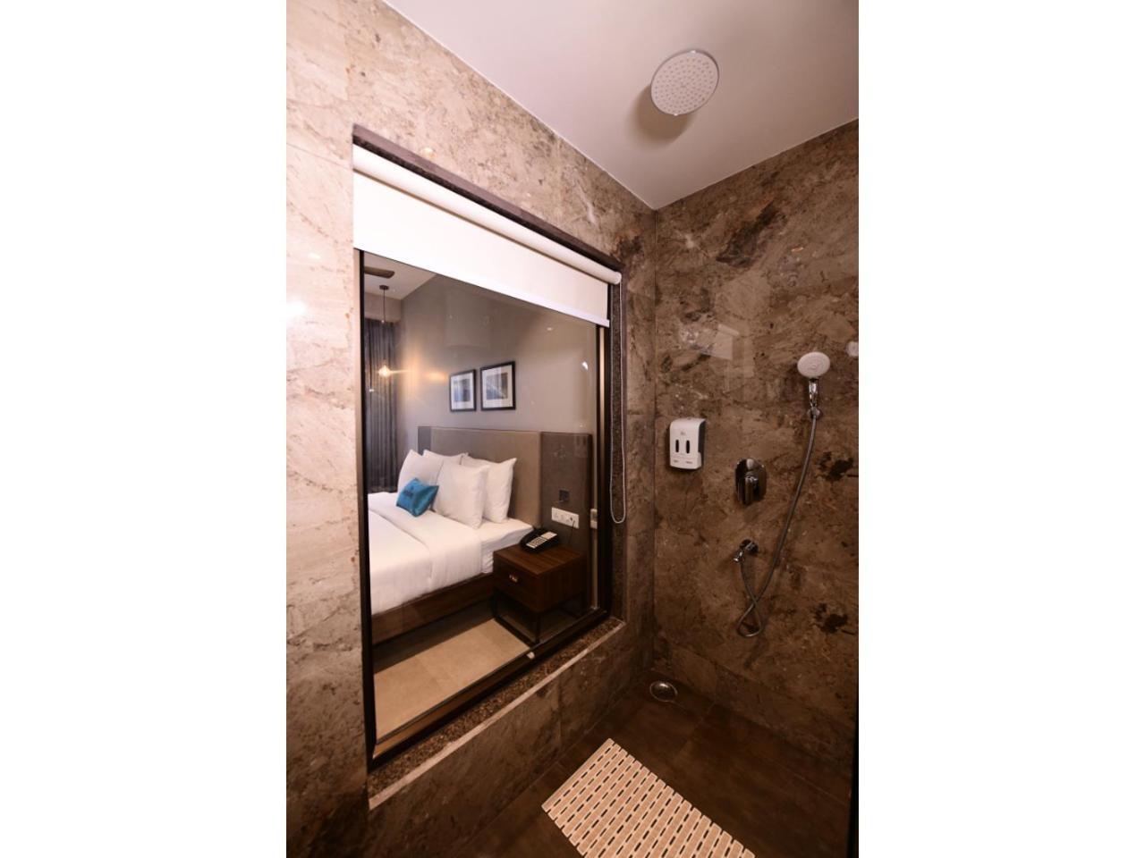 Belvedere Suites Greater Noida Dış mekan fotoğraf